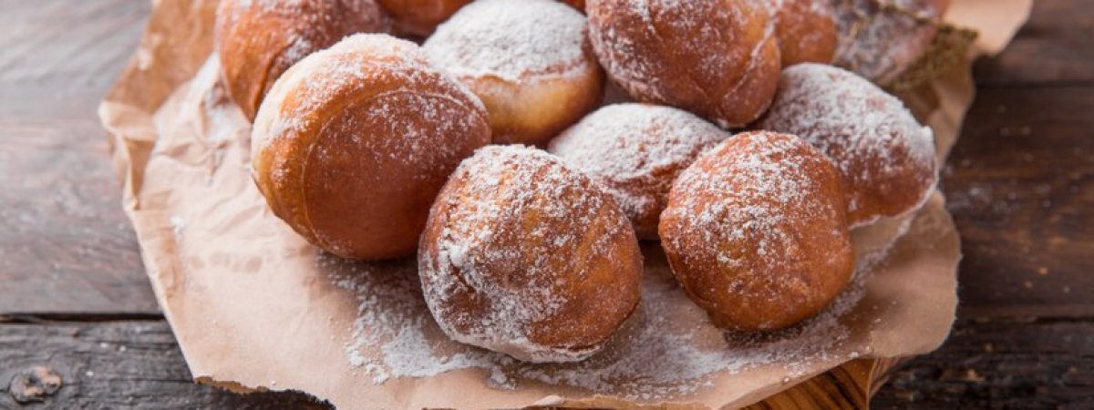 Buñuelo de viento, dulce típico del día de todos los santos