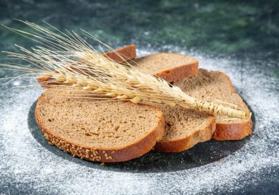 Los beneficios de comer pan integral
